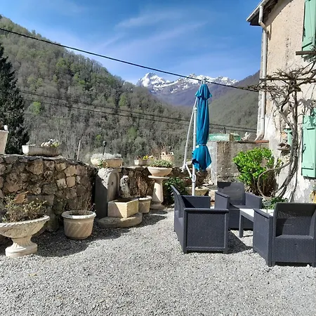 Le Vieux Manoir De La Guarde Vue Imprenable Sur Le Mont Valier Ferienhaus Seix